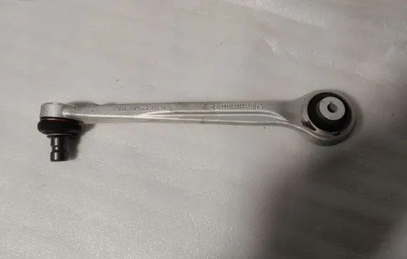 Audi Q8 Front control arm 4M0407506B