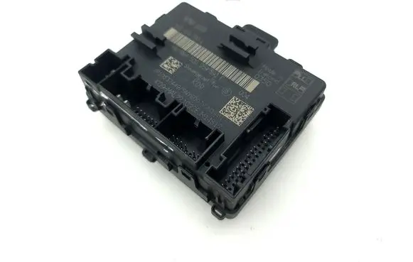 Volkswagen Golf VIII Door control unit/module 5Q0959593L