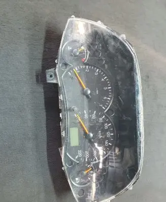Ford Focus Speedometer (instrument cluster) 98AP10841BC 44ZU115
