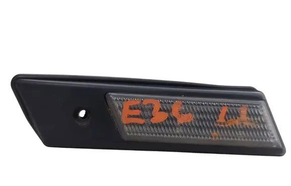BMW Z3 E36 Front fender indicator light 13780139