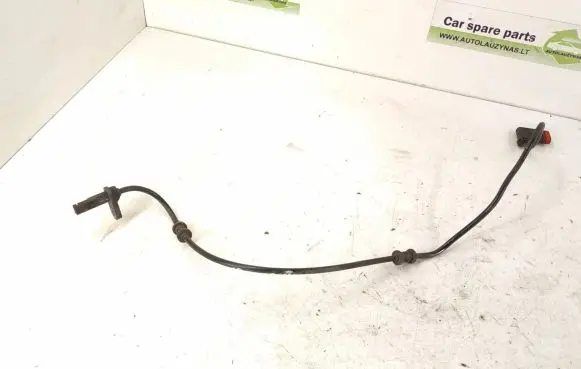 Mercedes-Benz E W212 ABS rear brake sensor 2125402117 A2125402117
