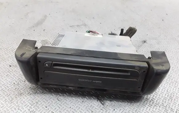 Renault Trafic II (X83) CD/DVD changer 