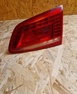 Volkswagen PASSAT B7 Tailgate rear/tail lights 