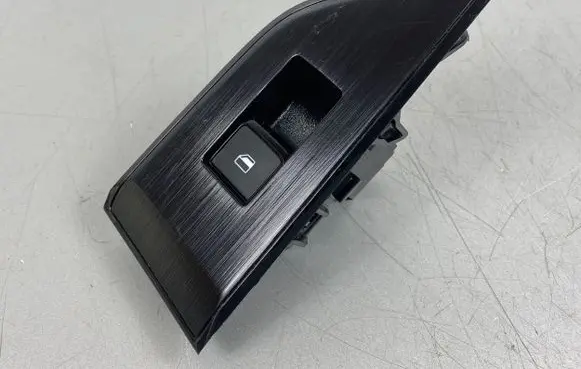 Nissan X-Trail T33 Electric window control switch 254116XJ0B