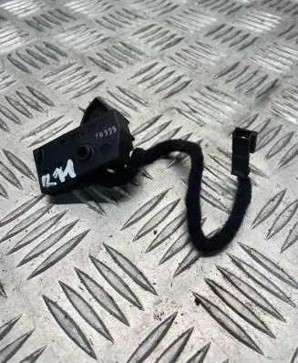 Mercedes-Benz E W211 Sensor 2118211058 20473301