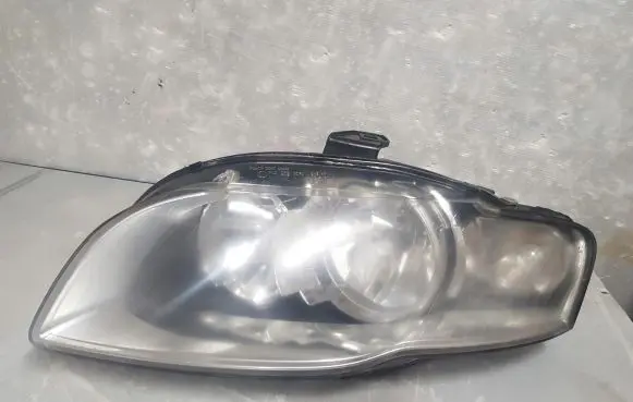 Audi A4 S4 B7 8E 8H Headlight/headlamp 8E0941003BL