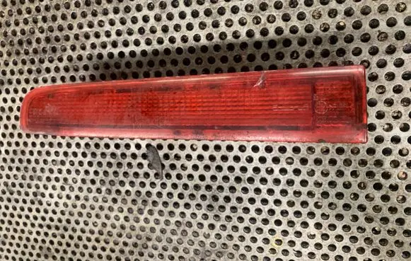 Volkswagen Transporter - Caravelle T5 Third/center stoplight 7E1945097