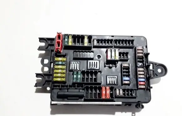 BMW 1 F20 F21 Fuse box set 933788101 10688710