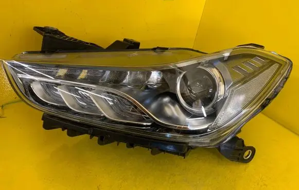 Maserati Ghibli Headlight/headlamp 10L1-T2
