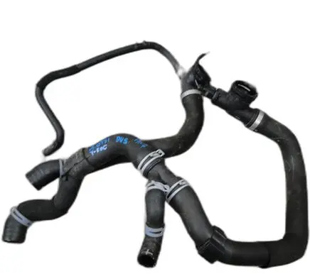 Seat Ateca Engine coolant pipe/hose 
