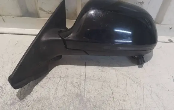 Audi A3 S3 8P Front door electric wing mirror