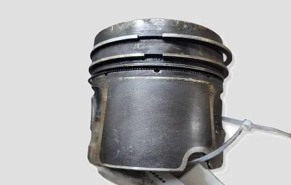 BMW 1 E81 E87 Piston N47