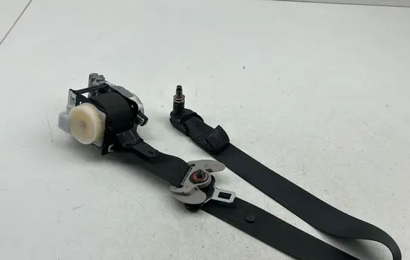 KIA Sportage Front seatbelt 888103U210ED