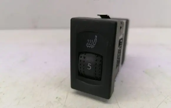 Volkswagen PASSAT B5.5 Seat heating switch 3B0963563D