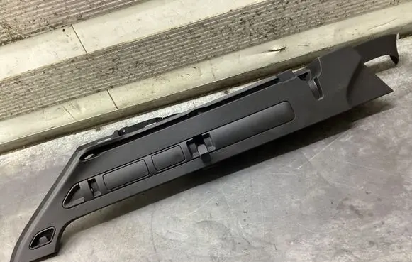 Skoda Superb B8 (3V) Parcel shelf load cover mount bracket 3V9867761