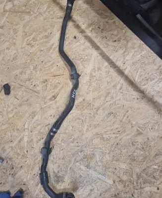 BMW 7 G11 G12 Engine coolant pipe/hose 8573220