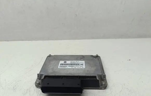 Volkswagen Touareg I Transfer box differential control unit 0AD927755AJ H16S0100 5WP22084