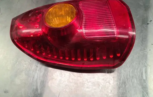 Volkswagen PASSAT B5 Rear/tail lights MR913173