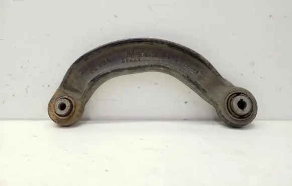 Rear control arm