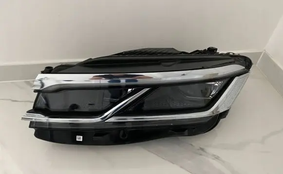 Volkswagen Touareg III Headlight/headlamp 761941081 1EX01314305 1EK2358