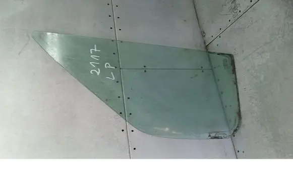 Renault Master II Front door window glass four-door 