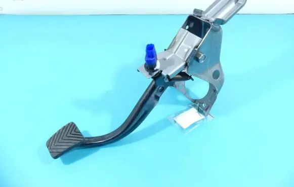 Hyundai i30 Pedal assembly 32800-J7100BB IMPRK1349450