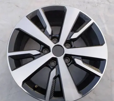 Nissan Leaf II (ZE1) R16 alloy rim N856013