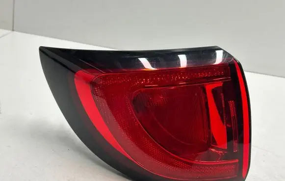 Chrysler Pacifica Rear/tail lights F00HTC4083C 051017B P68229029AE