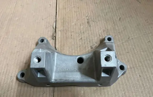 Mercedes-Benz SL R230 Gearbox mounting bracket A2112420340