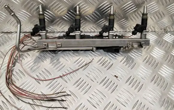 BMW 3 E90 E91 Fuel injector 7506158 5057A05269