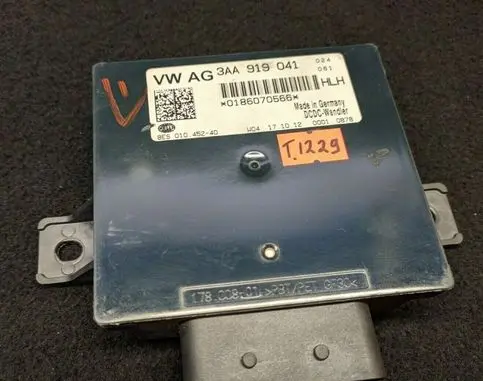 Volkswagen PASSAT B7 Power management control unit 3AA919041
