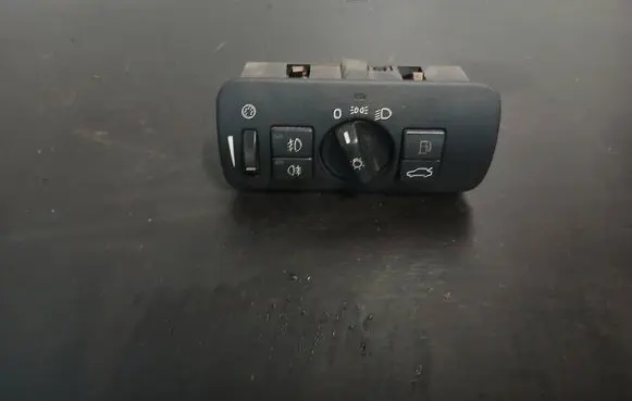 Volvo S80 Light switch 30739414