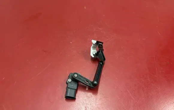 BMW X3 G01 Headlight/headlamp level sensor 6870200 6891166