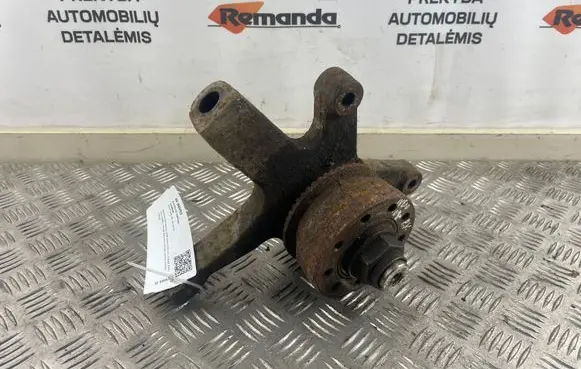 Iveco Daily 45 - 49.10 Front wheel hub spindle knuckle