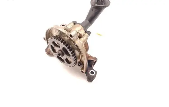 Volkswagen Golf VI Oil pump 03F115105C 03F115251B