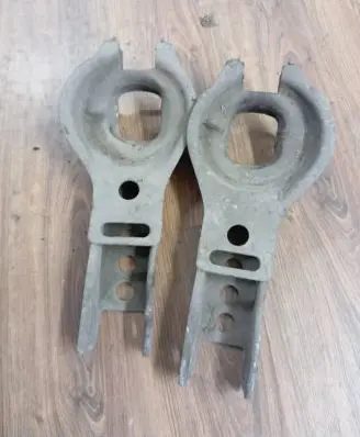 Volkswagen Transporter - Caravelle T4 Front shock absorber mounting bracket 