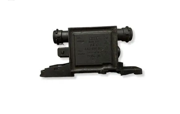 Audi A4 S4 B5 8D Door central lock control unit/module 4A0959981 D10400