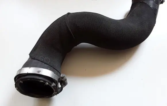 Audi Q5 SQ5 8R Intercooler hose/pipe 8R0145993C
