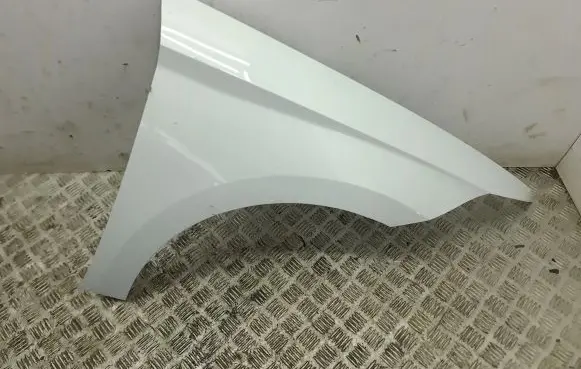 Seat Ibiza V (KJ) Fender
