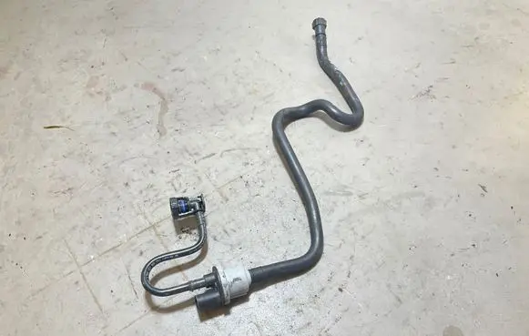 Volkswagen Golf VII Valve vacuum 05E133366C