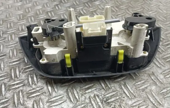 Toyota RAV 4 (XA20) Climate control unit