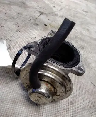 Audi A3 S3 A3 Sportback 8P EGR valve 424440651