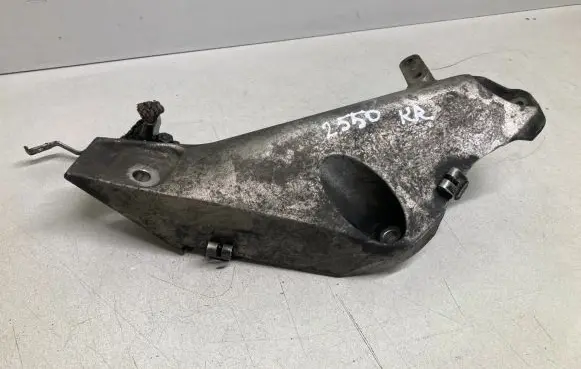 BMW X5 E70 Engine mounting bracket 6772679