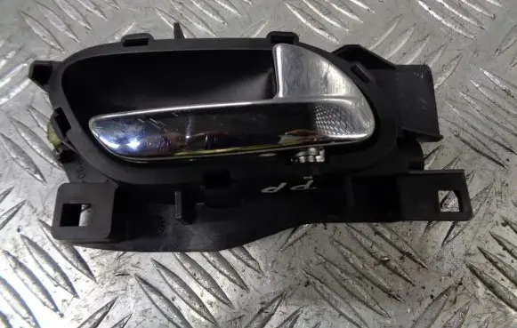 Peugeot 407 Front door interior handle 96526177