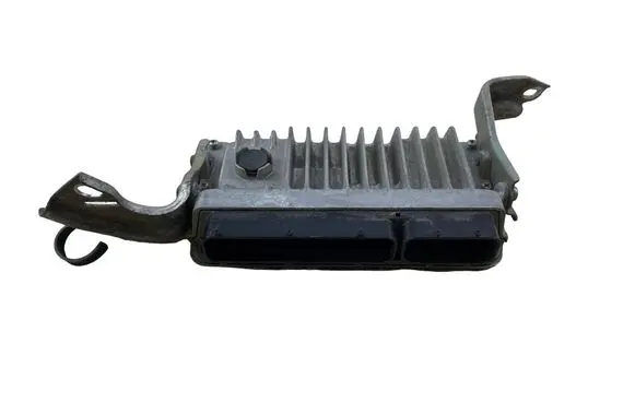 Toyota Auris E180 Engine control unit/module 896610Z750