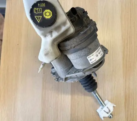 Audi A3 8Y Brake booster 5WB614105T