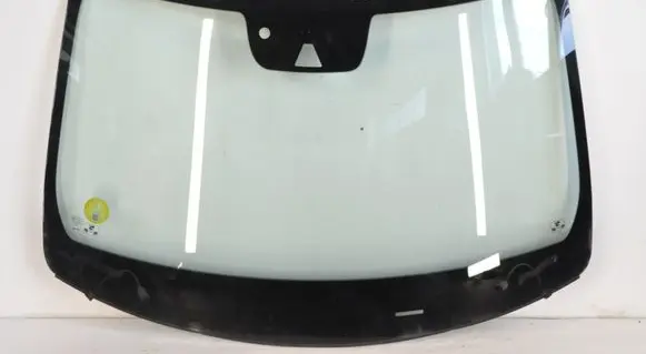 Volvo XC90 Front windscreen/windshield window 