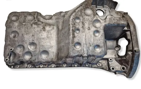 Mercedes-Benz Vito Viano W447 Oil sump R6460141902