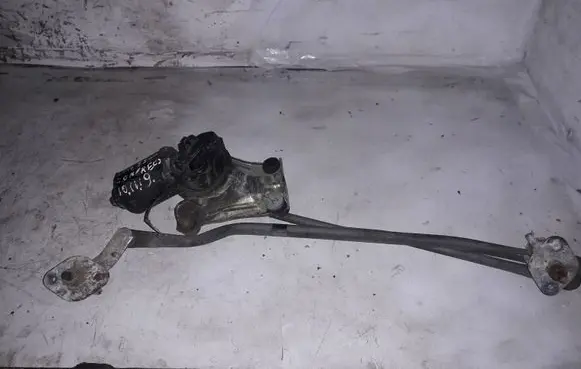 Mazda 626 Front wiper linkage and motor