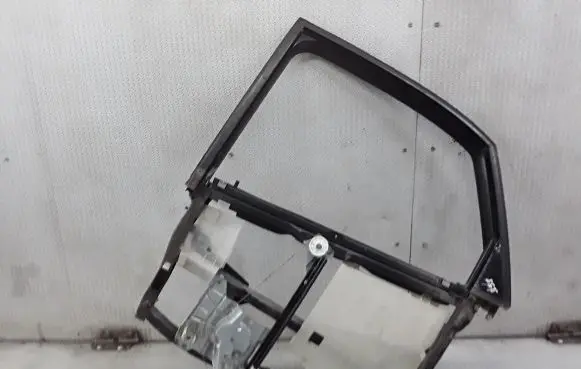 Audi A4 S4 B5 8D Rear door manual window regulator 8D0839399A